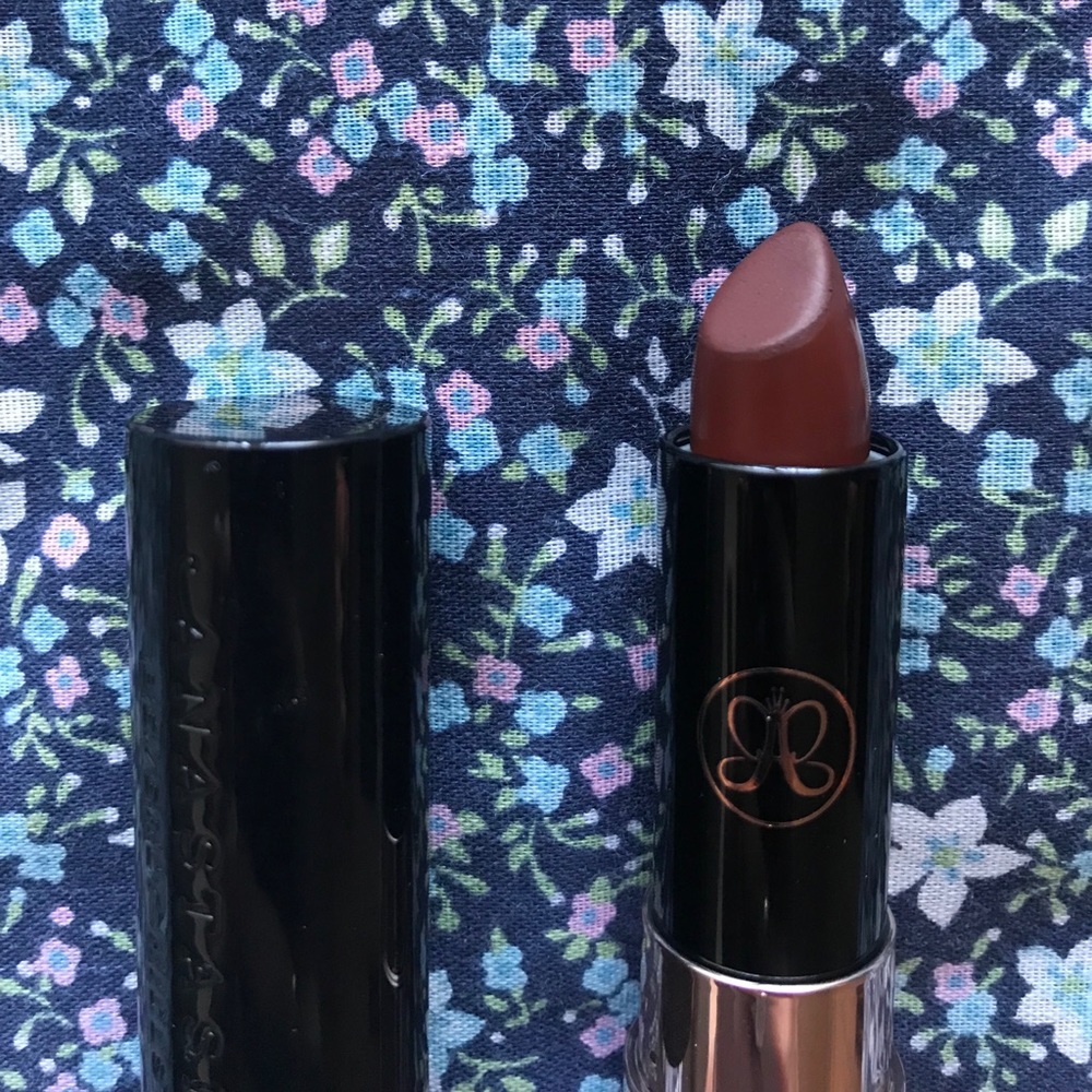 Rust matte Lipstick - Picture 3 of 4